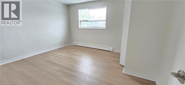 Building Photo - 23 Rutherford Dr