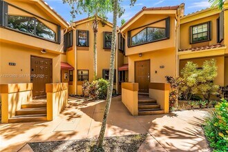 Building Photo - 15563 Miami Lakeway N