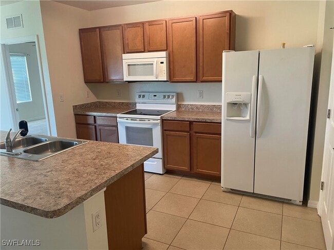 Building Photo - 18061 Bass Lake Ct