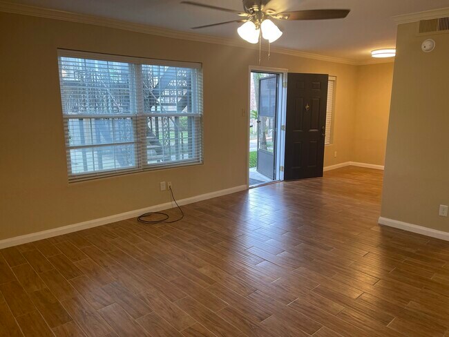 Foto del edificio - 5550 N Braeswood Blvd