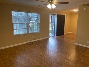Building Photo - 5550 N Braeswood Blvd