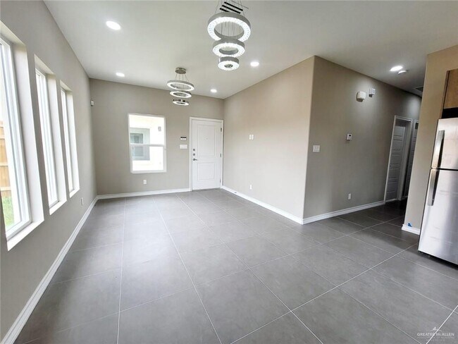 Foto del edificio - 5901 Puffin Ave