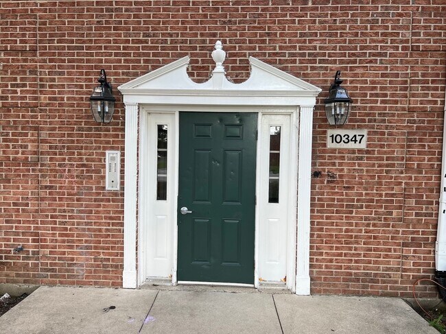 Foto del edificio - 10347 Dearlove Rd