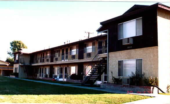 Primary Photo - East Villa Apartments