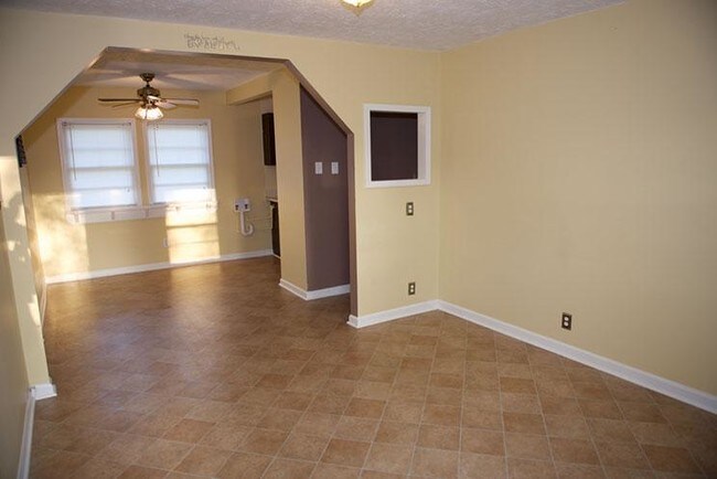 Foto del edificio - 1345 Hwy 69A South
