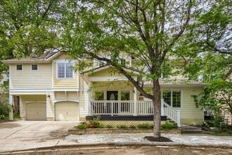 Building Photo - 1244 Oakleaf Cir