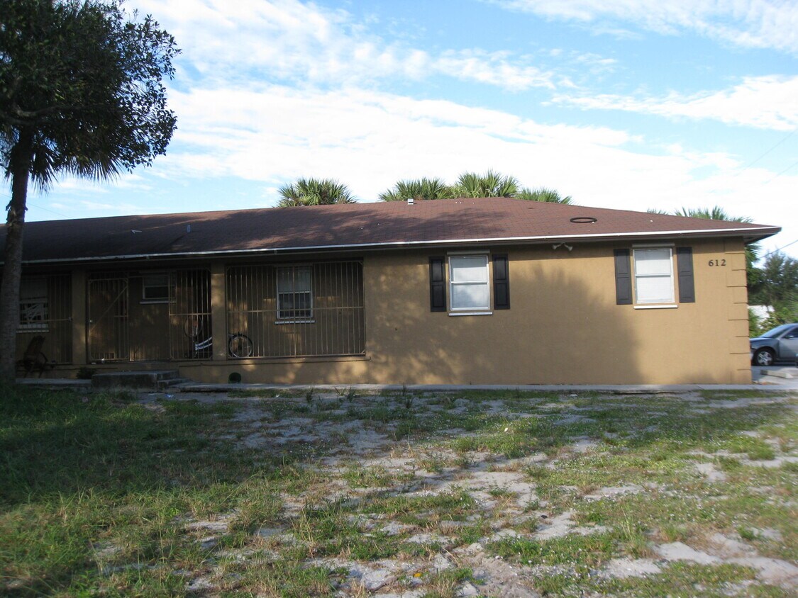 Primary Photo - 612 4th St