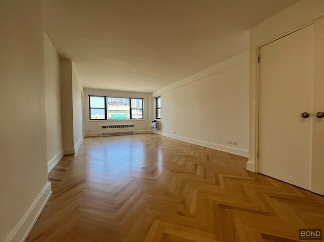 Foto del edificio - 420 E 79th St