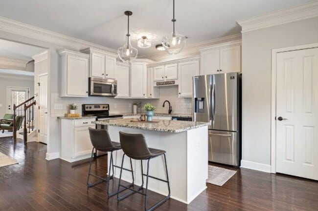 Building Photo - Beautiful Townhouse in Berry Farms!