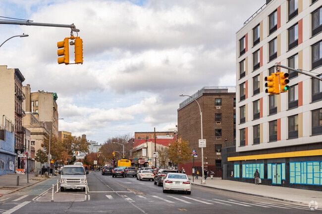 Building Photo - Betances VI Family Residences