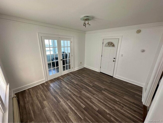 Building Photo - 111-10 14th Ave