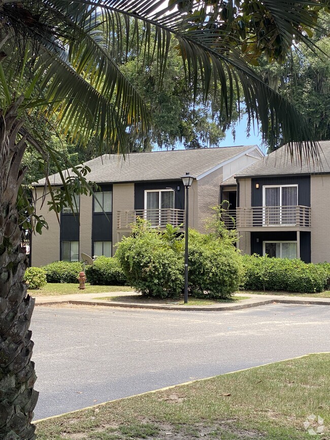 Building exterior - Residences at Port Royal