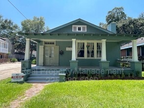 Building Photo - 1836 Oleander St