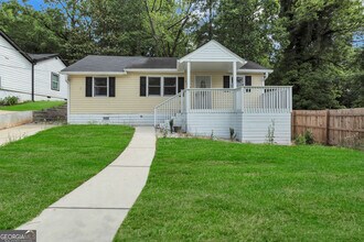 Building Photo - 2084 Bethel Dr NW
