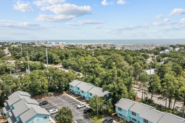 Building Photo - 300 Osprey Ridge Dr