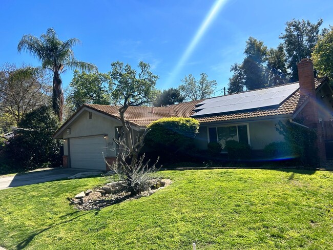 Building Photo - Single Family Home