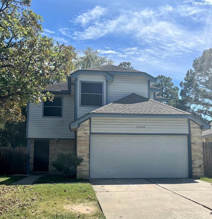 Foto principal - 22950 Red Leo Ln