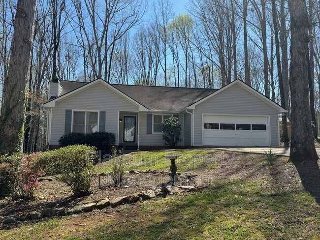 Building Photo - 40 Briarwood Ct