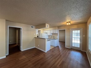 Building Photo - 2750 Holly Hall St