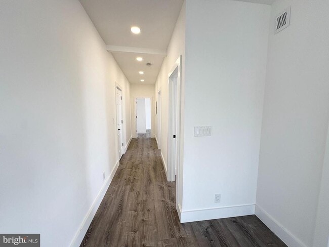 Building Photo - 30 Haddon Ave