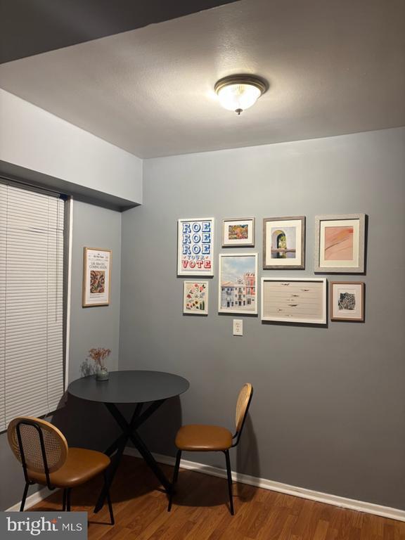 Foto del edificio - 1711 Massachusetts Ave NW