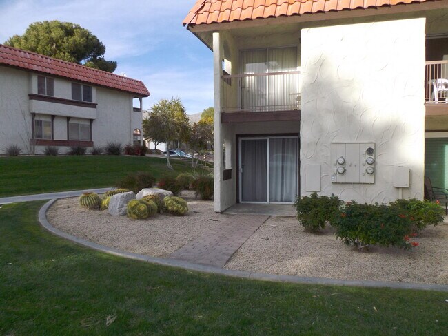 Foto del edificio - 9651 Spyglass Ave