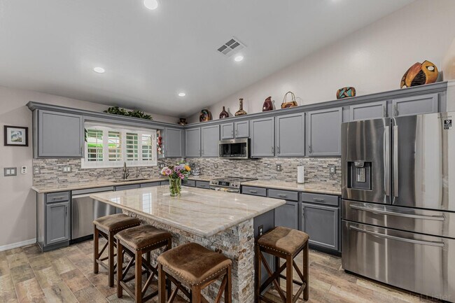 Foto del edificio - 17475 W Spring Ln