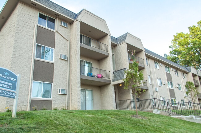 Building Photo - 2715 Riverside Dr