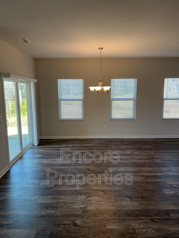 Building Photo - 137 Wilbur Lake Dr