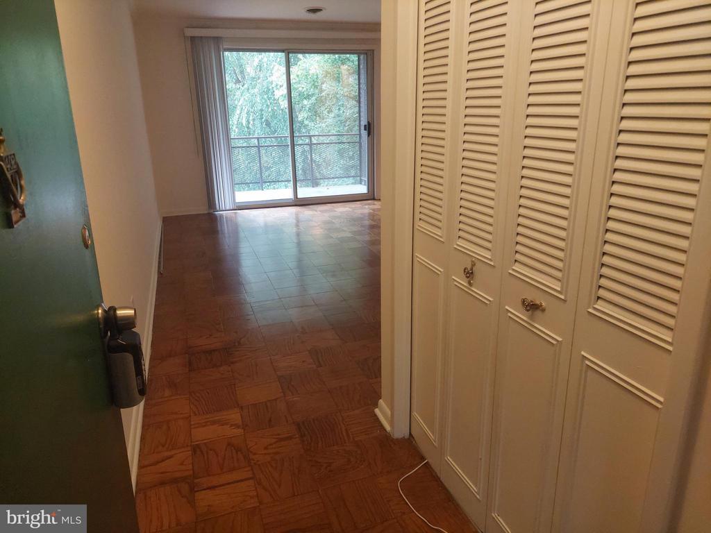 Foto principal - 10400 Rockville Pike