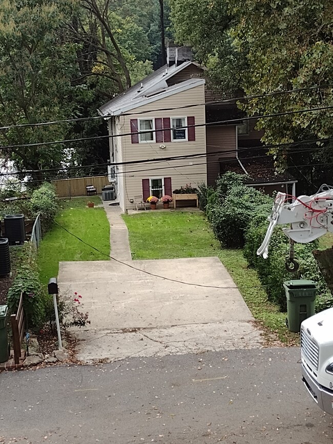 Building Photo - 1347 Clipper Heights Ave