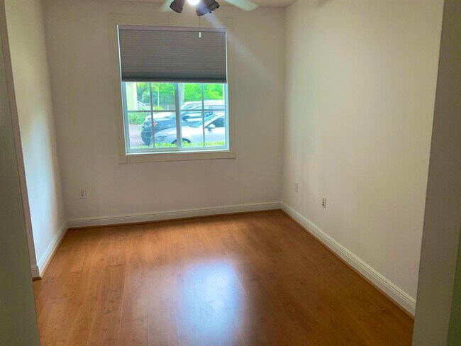 Foto del edificio - 408 Alson Ave