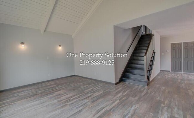 Building Photo - 3133 W 21st Pl