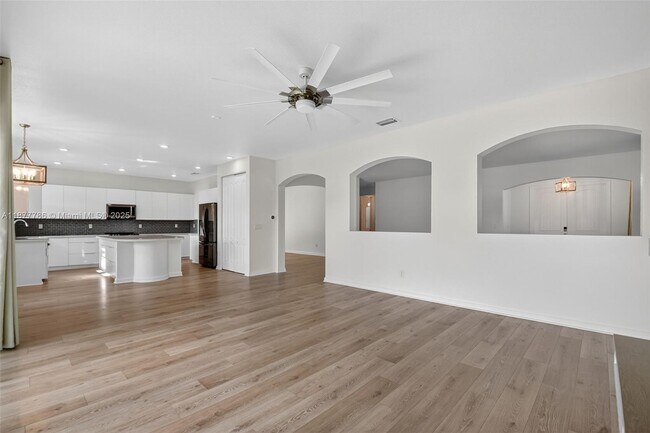 Foto del edificio - 7176 Sandgrace Ln