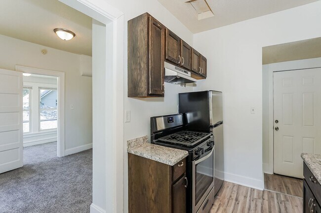 Foto del edificio - 1115 1/2 4th Street NE