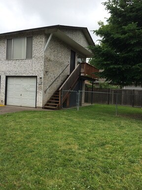 Building Photo - 670-680 W 13th Ave