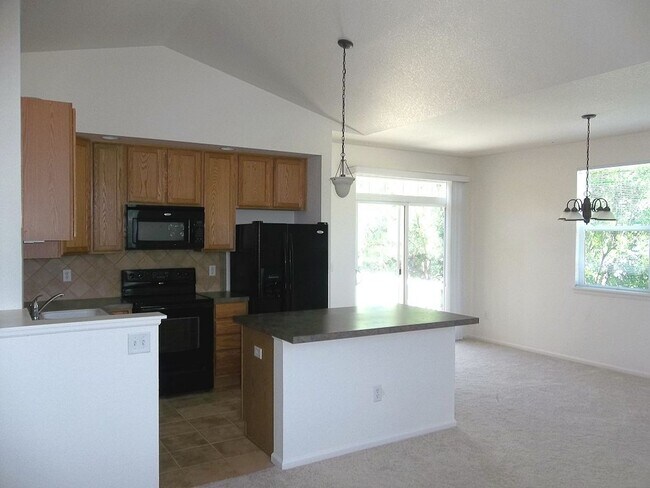 Foto del edificio - Love Where You Live – 2 Bed Condo in the H...
