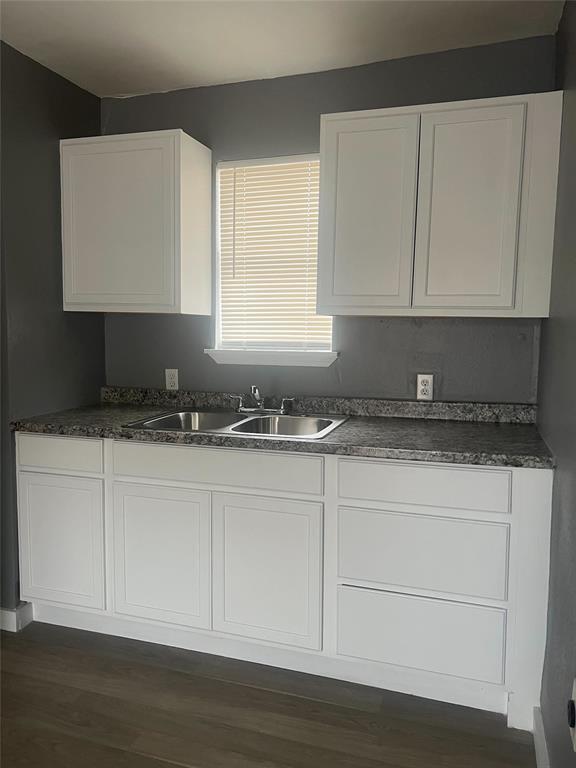 Foto del edificio - 7909 Brutus St