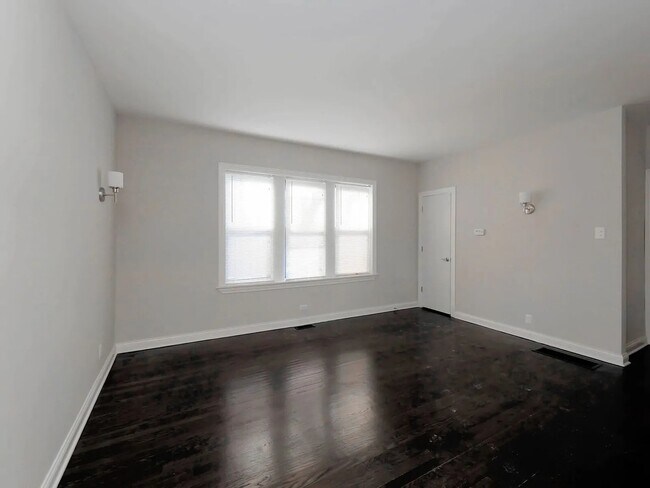 Foto del edificio - 1540 W Waveland Ave