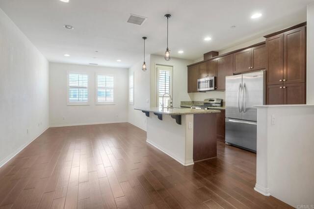 Foto del edificio - 5063 Waterview Way