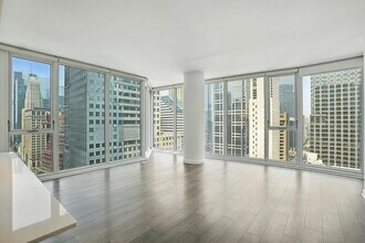 Building Photo - 45 W Randolph St