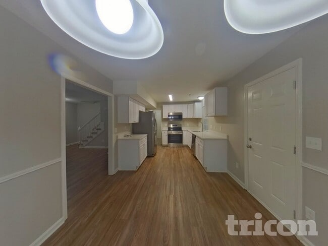 Building Photo - 9320 Amy Dr