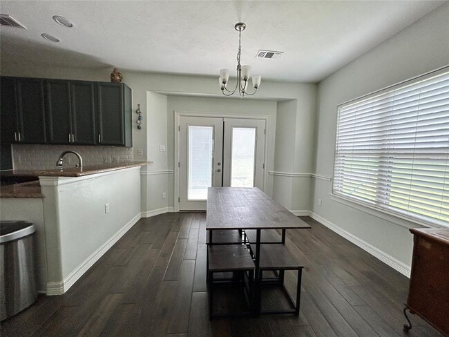 Foto del edificio - 2806 Weeping Willow Cir