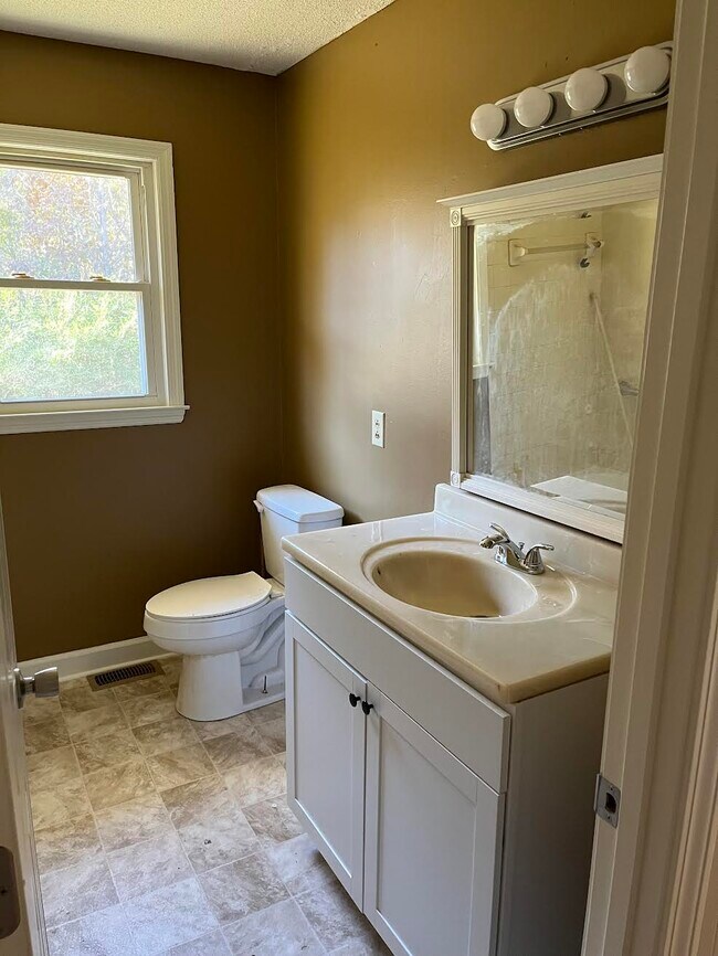 Building Photo - 1765 Coxe Rd.-Beautiful Green Creek countr...