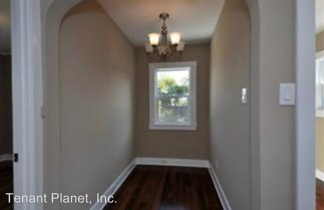 Building Photo - 2 br, 1 bath House - 412 Vaughn Avenue