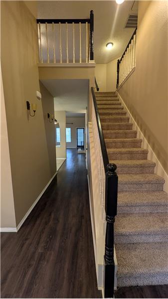 Foto del edificio - 4924 Timberview Dr