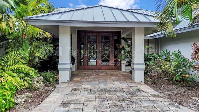 Building Photo - 10286 St Andrews Rd