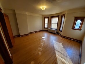 Building Photo - 1518 1/2 Jefferson St