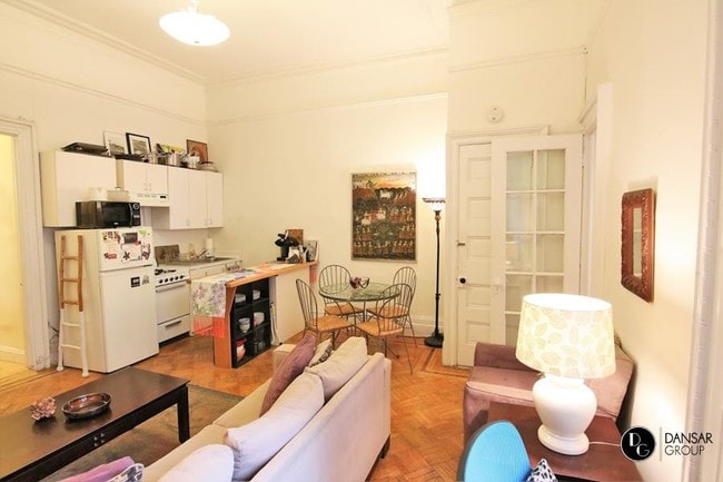 Building Photo - 247 West 76th Street