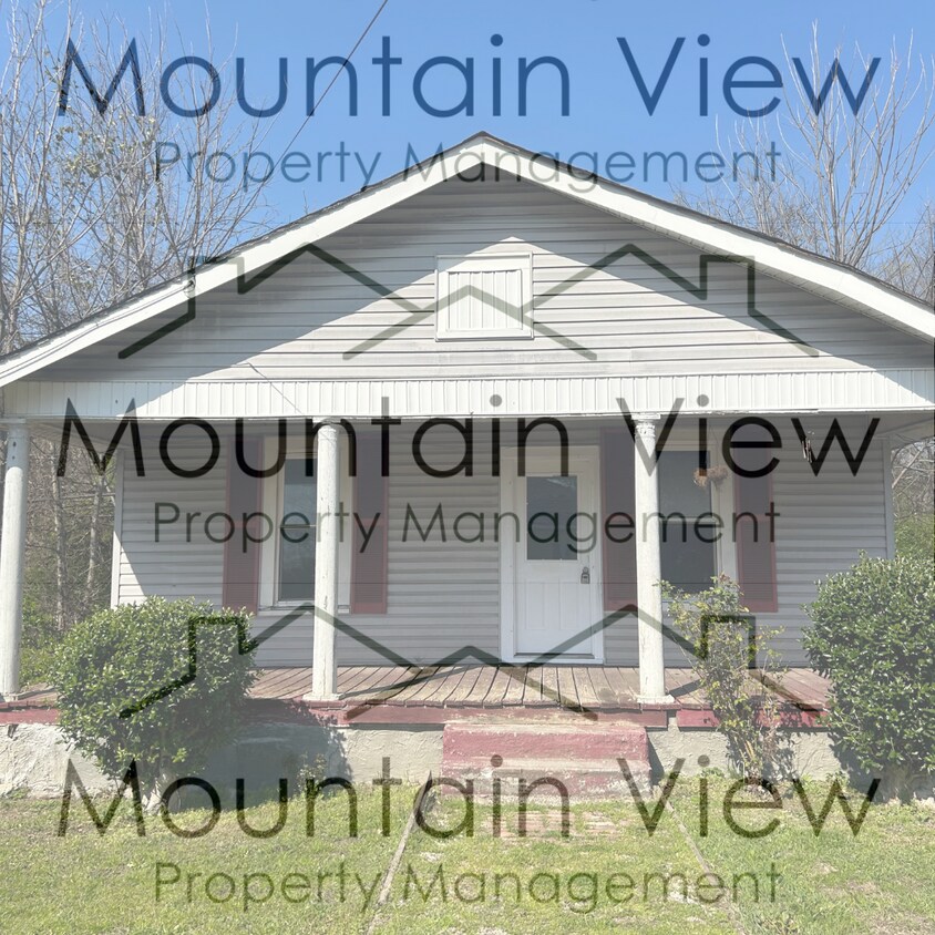 Modern Home in Central Location - Modern Home in Central Location